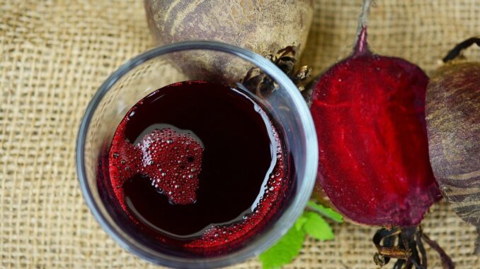 beetroot-juice-2512474_1280-1